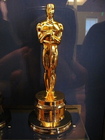 Academy Award statue, Oscar statue